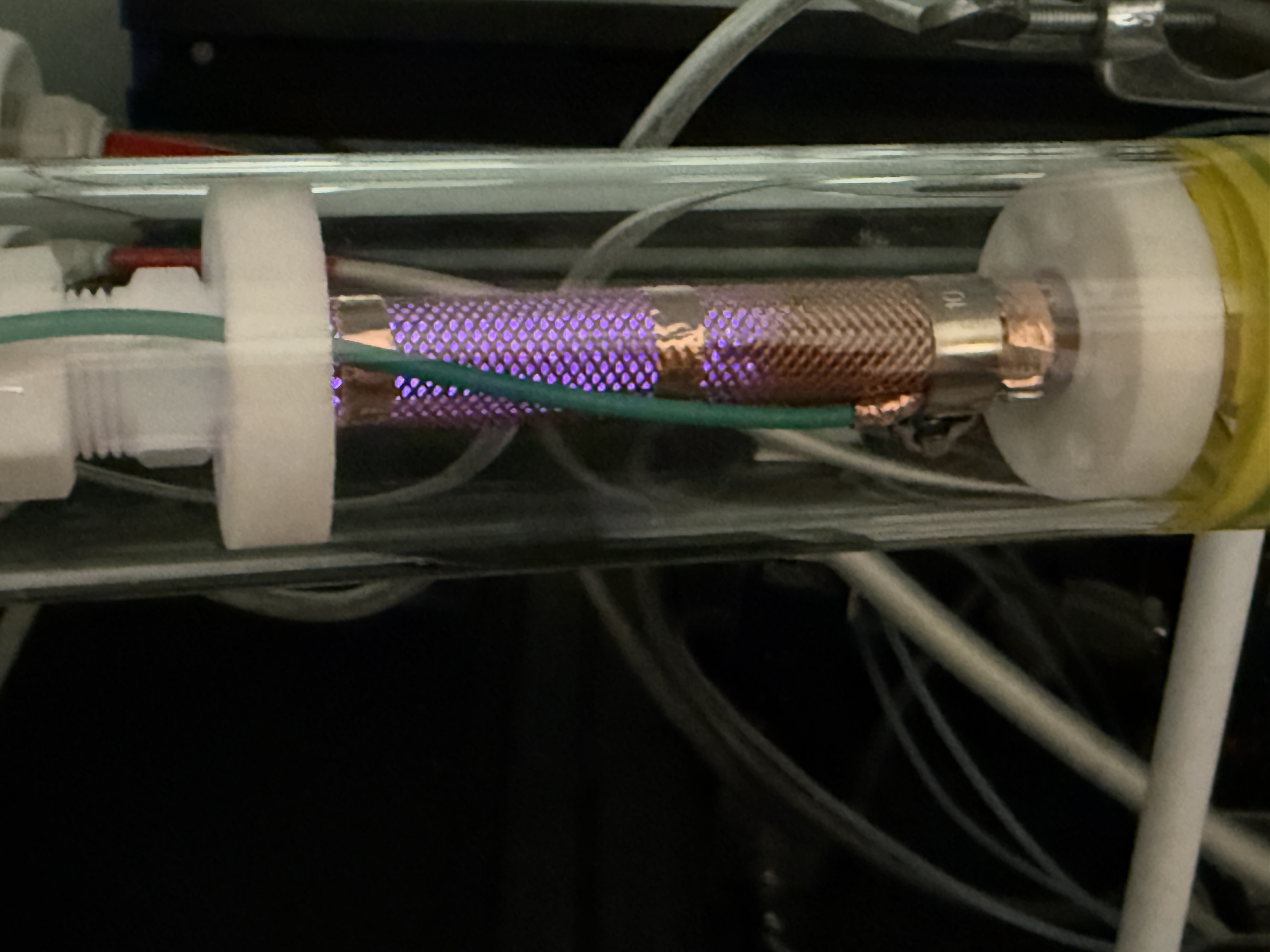 NetZero plasma reactor operating with a visible plasma discharge